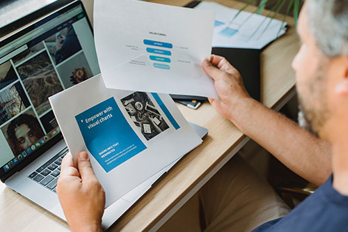 海报设计种类有哪些？海报设计要素是？